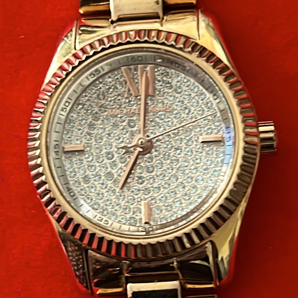Michael Kors watch ￼